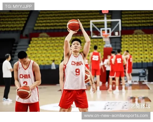 NBA精英训练师加盟助力中国男篮备战亚洲杯提升球队竞技水平 NBA精英训练师加盟助力中国男篮备战亚洲杯提升球队竞技水平